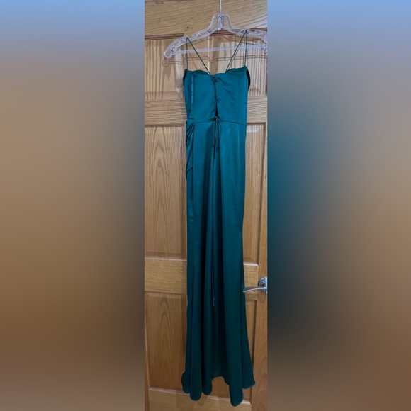Cinderella satin party dress - Picture 4 of 8